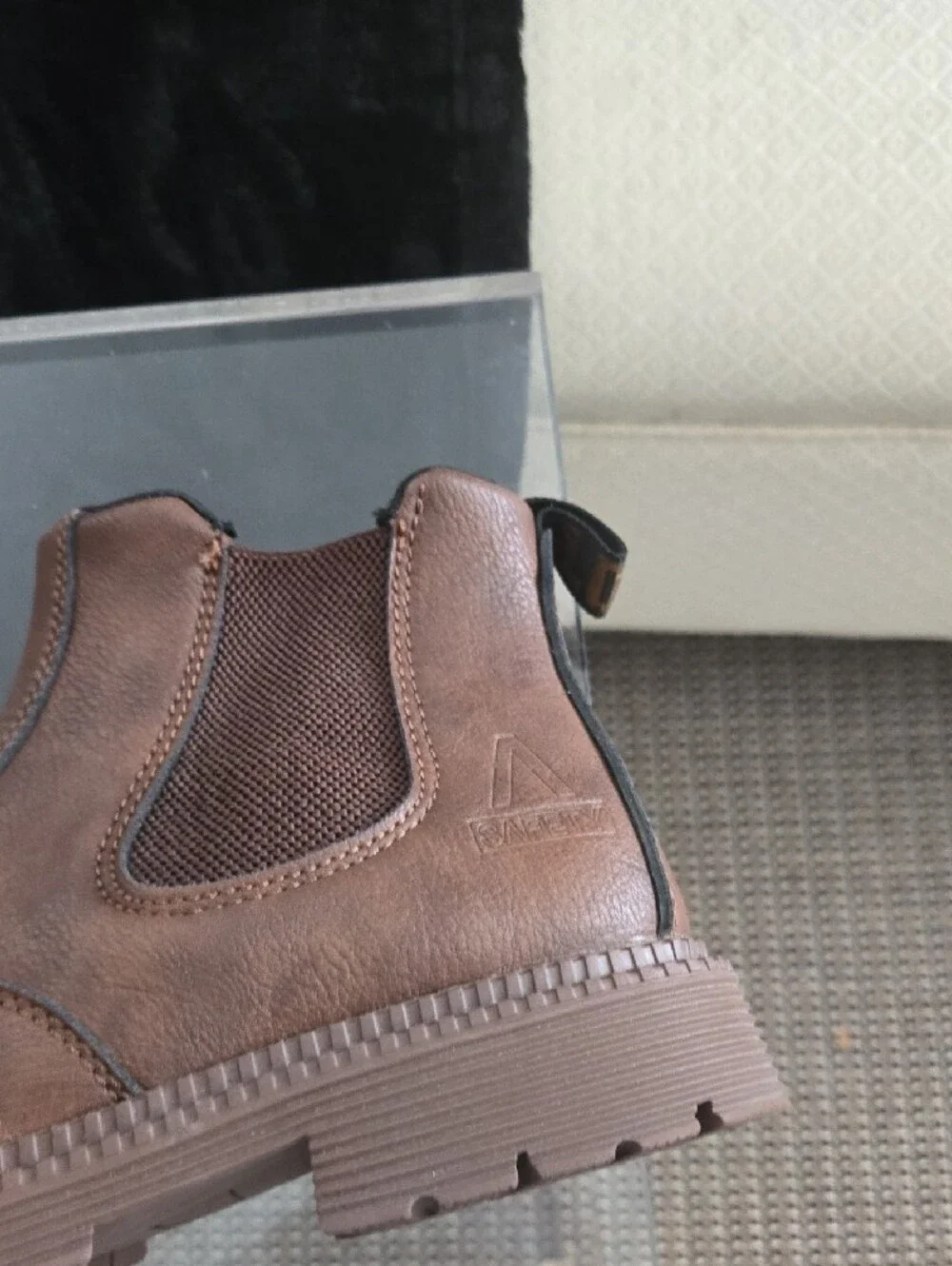 Dve Men's Brown Leather Work Chelsea Boots - Classic Slip-On Style